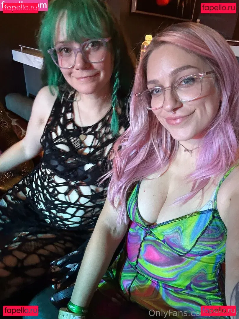 Heidiv Onlyfans Photo Gallery 