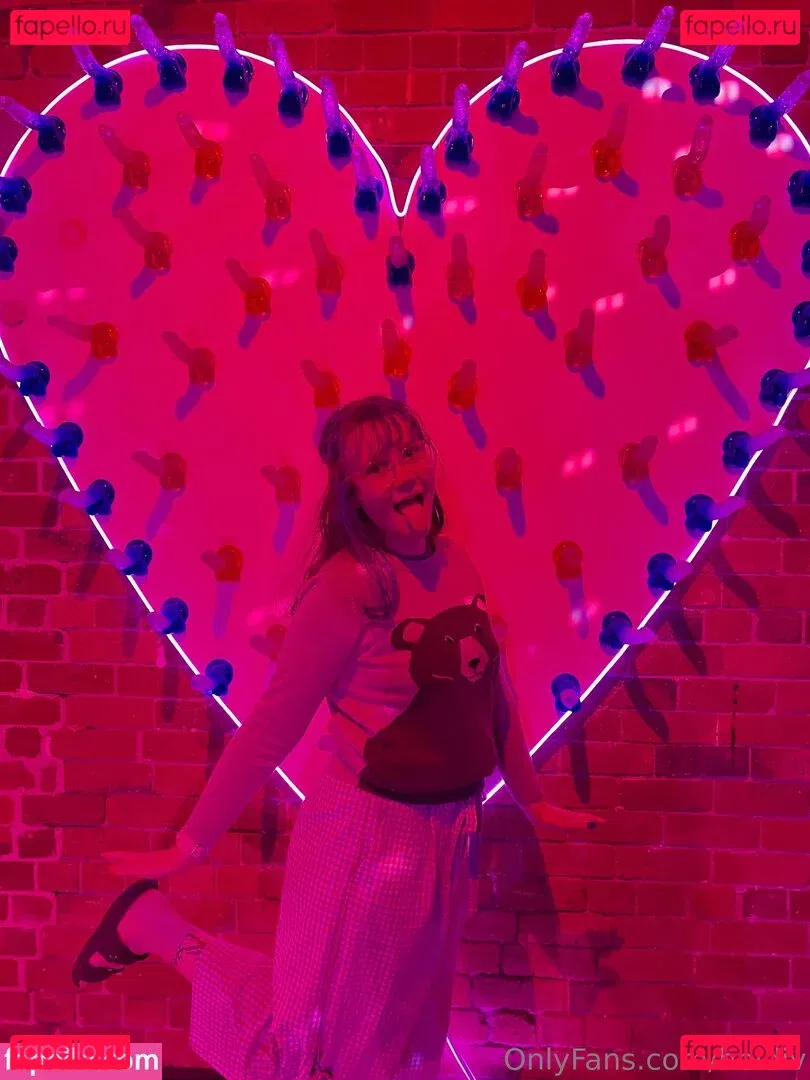 Heidiv Onlyfans Photo Gallery 