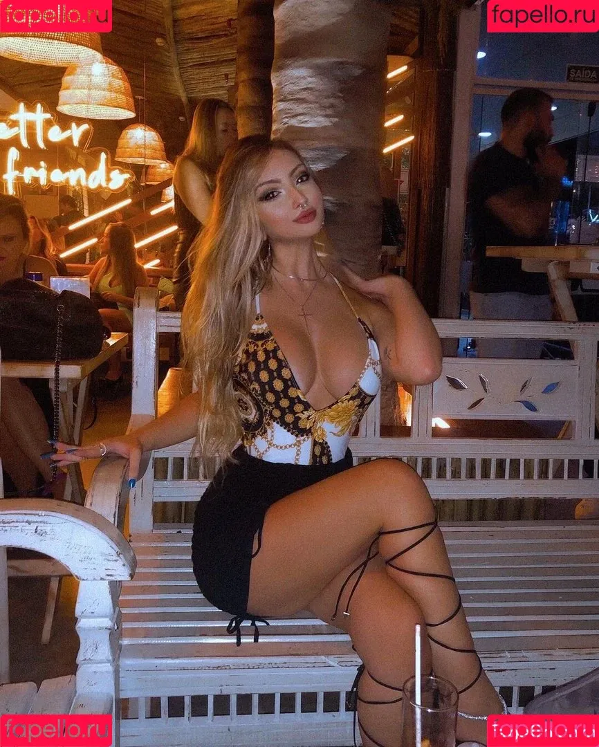 Carolina Fernandes Onlyfans Photo Gallery 