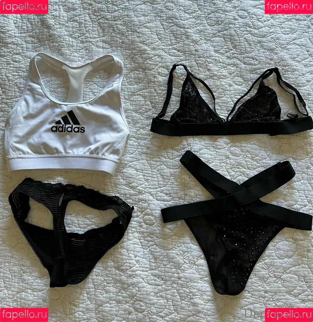 daretotriad Onlyfans Photo Gallery 