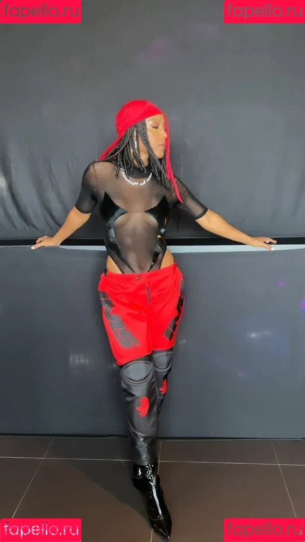 Negra Li Onlyfans Photo Gallery 
