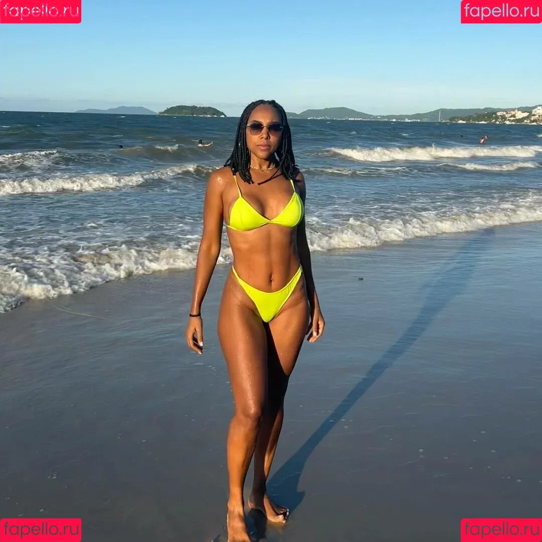 Negra Li Onlyfans Photo Gallery 