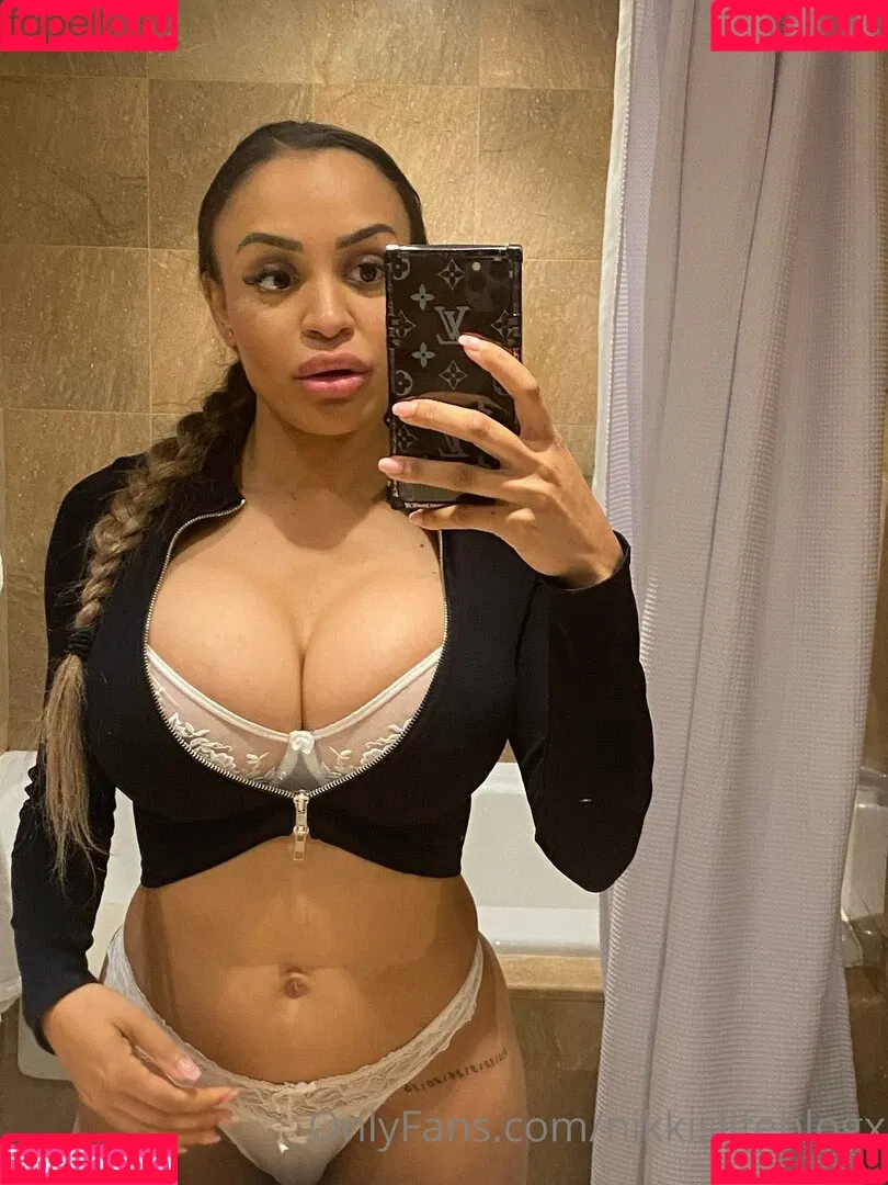 nikkislifeblogx Onlyfans Photo Gallery 