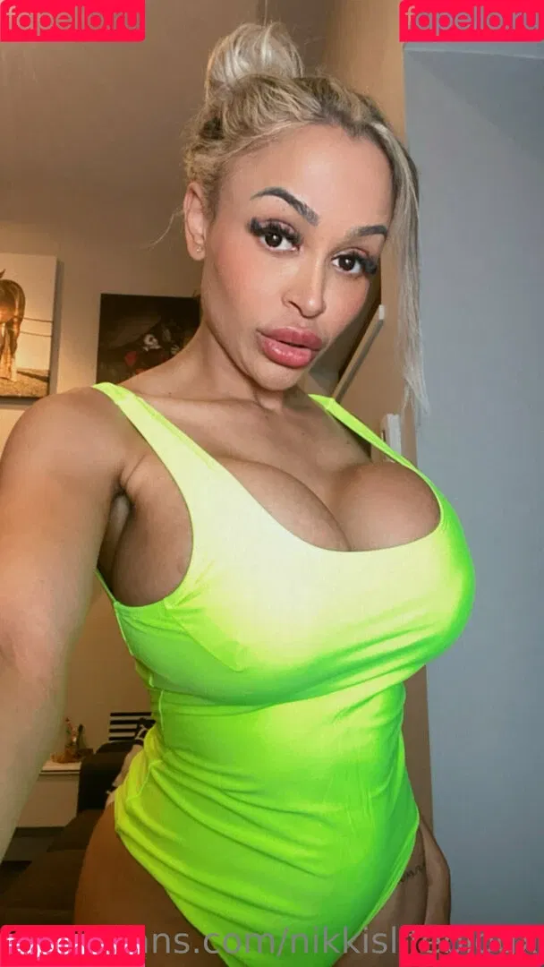 nikkislifeblogx Onlyfans Photo Gallery 