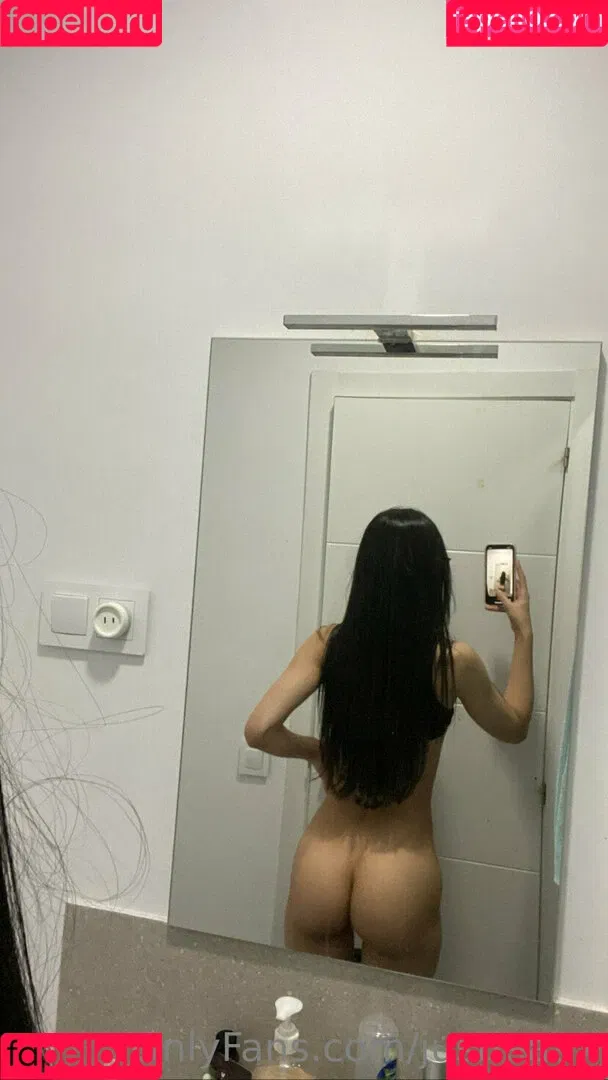 justleaax Onlyfans Photo Gallery 