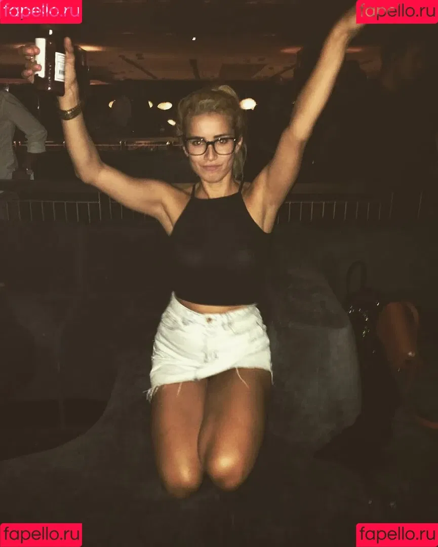 Catha23 Onlyfans Photo Gallery 