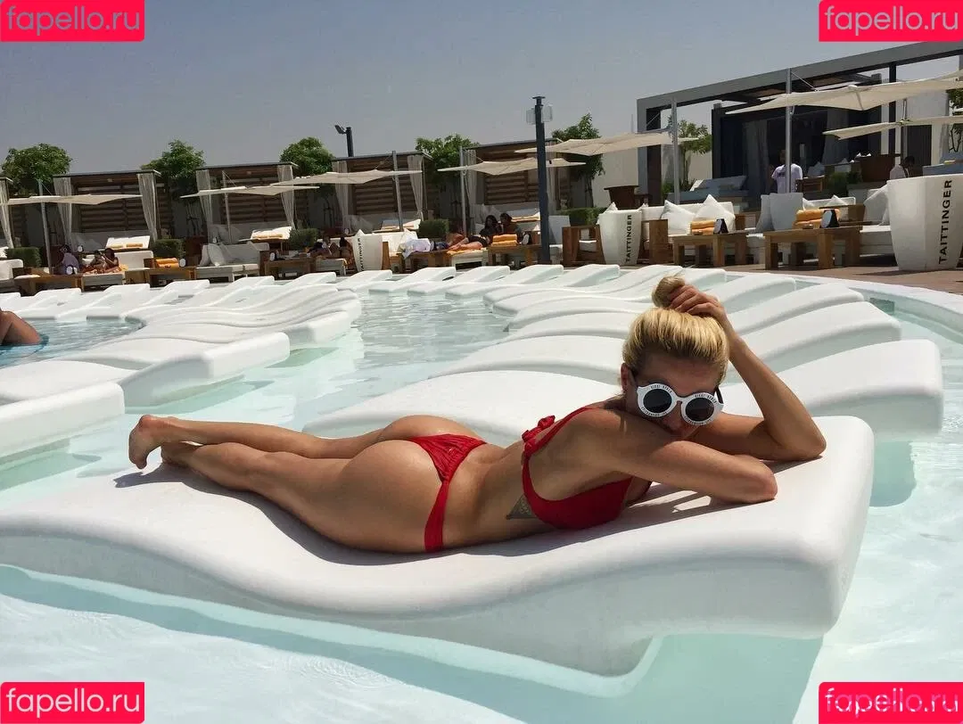 Catha23 Onlyfans Photo Gallery 