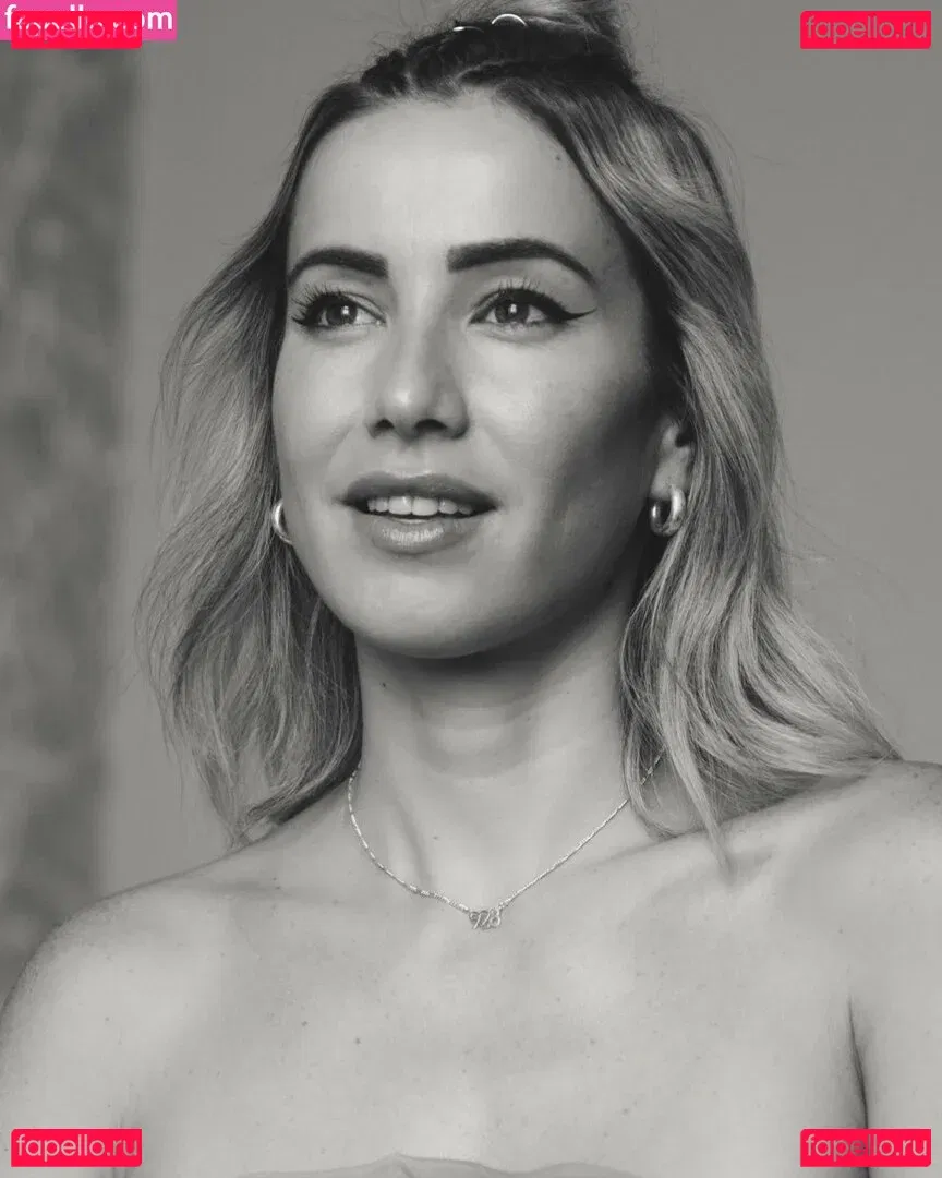 Catha23 Onlyfans Photo Gallery 