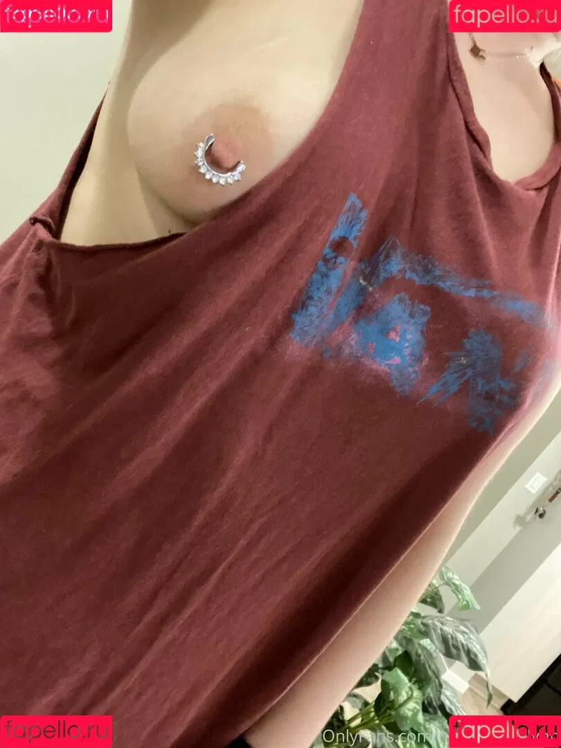nipslipnovalynn Onlyfans Photo Gallery 