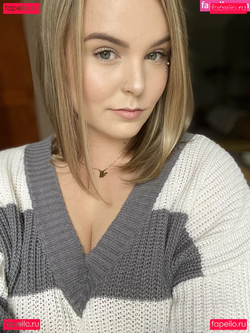 nipslipnovalynn Onlyfans Photo Gallery 