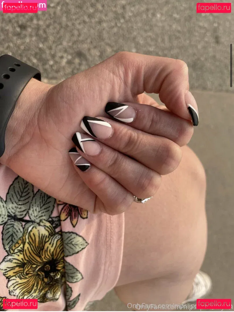 nipslipnovalynn Onlyfans Photo Gallery 