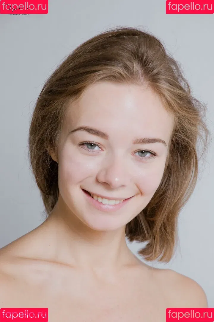 Madeline Y Onlyfans Photo Gallery 