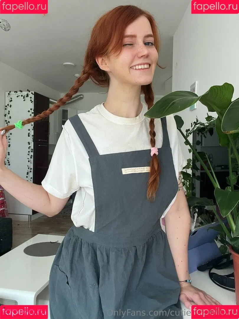 cutiepiealicevip Onlyfans Photo Gallery 