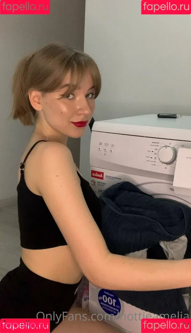 privateamelia Onlyfans Photo Gallery 