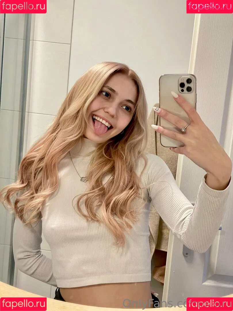 Kari.i Onlyfans Photo Gallery 