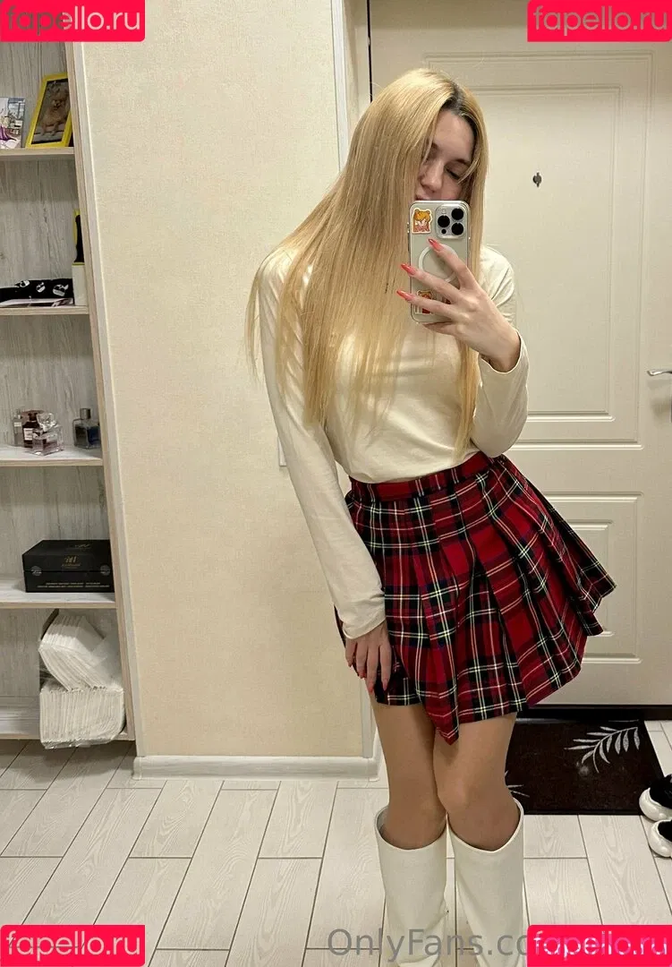 Kari.i Onlyfans Photo Gallery 