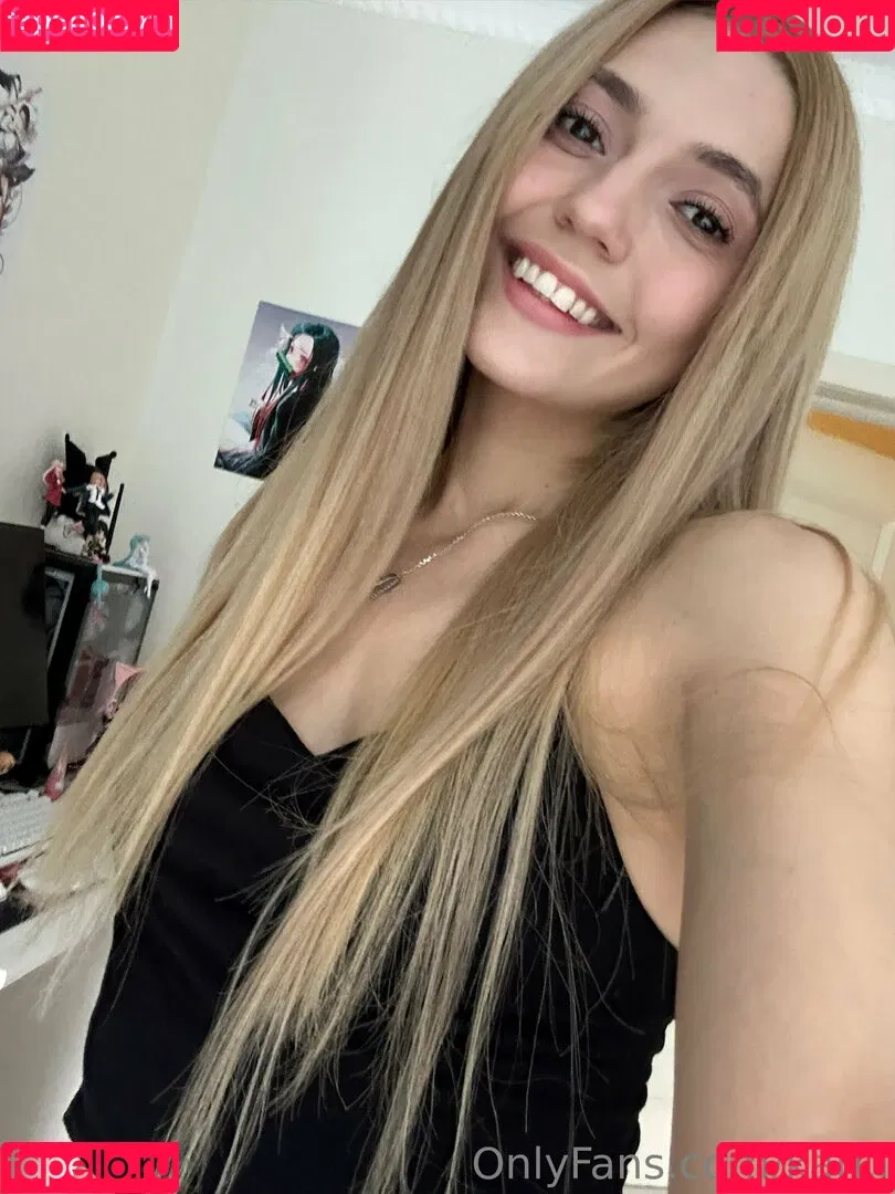 Kari.i Onlyfans Photo Gallery 