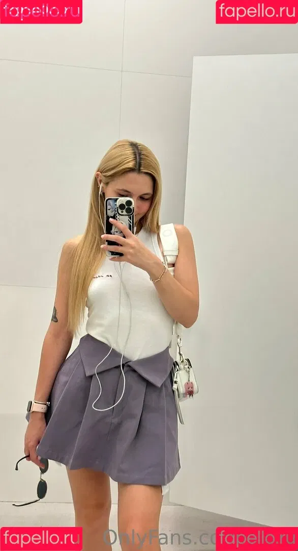 Kari.i Onlyfans Photo Gallery 