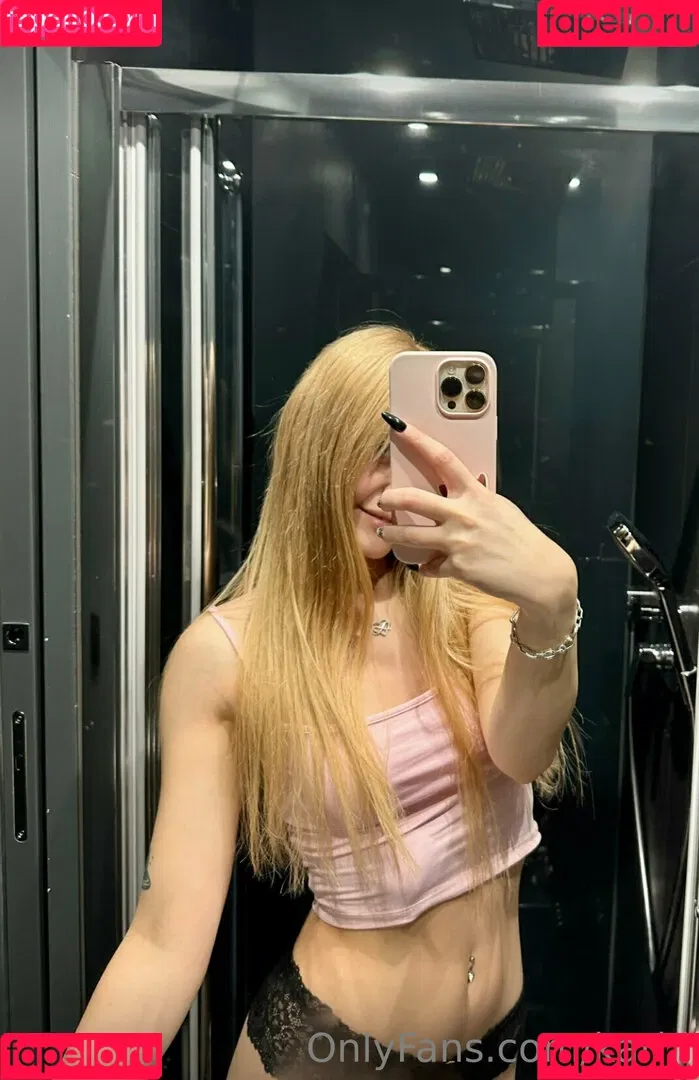 Kari.i Onlyfans Photo Gallery 
