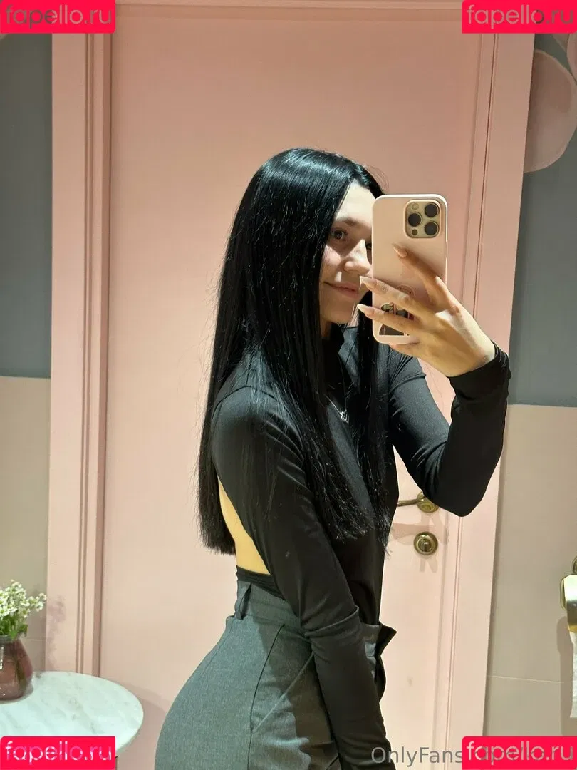 Kari.i Onlyfans Photo Gallery 
