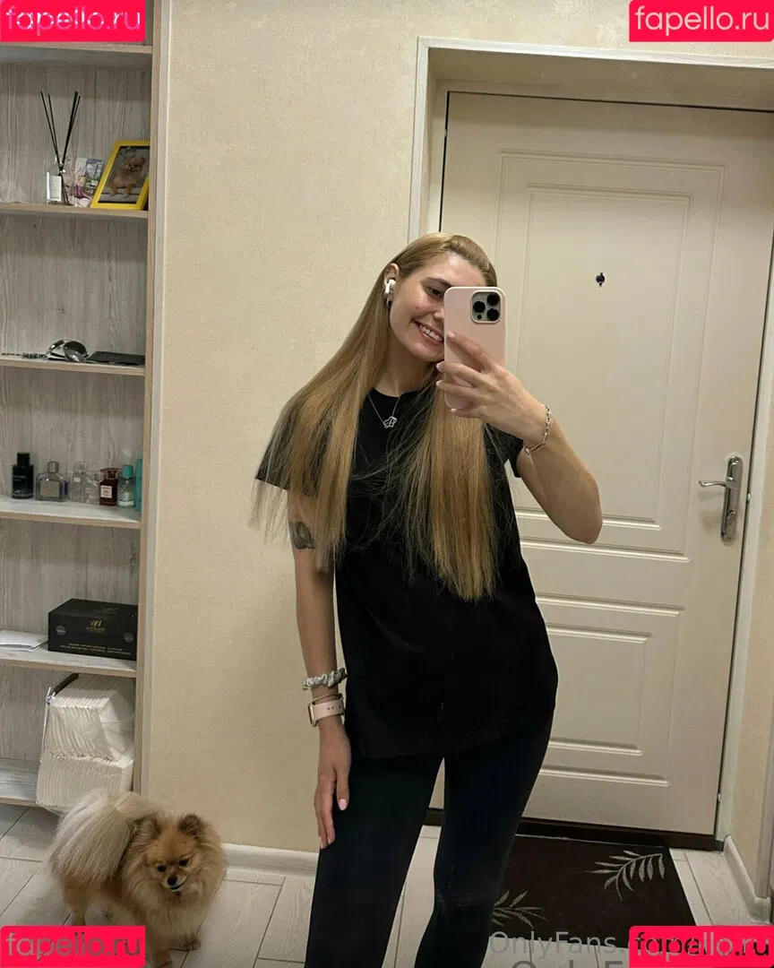Kari.i Onlyfans Photo Gallery 