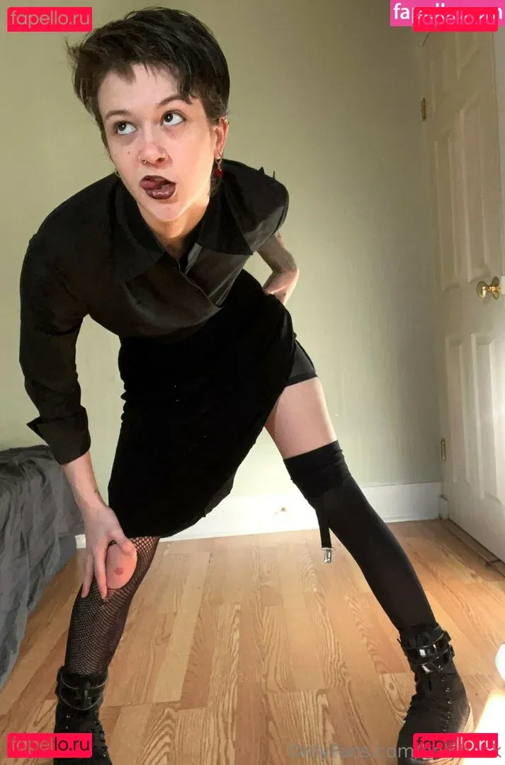 holyheck Onlyfans Photo Gallery 