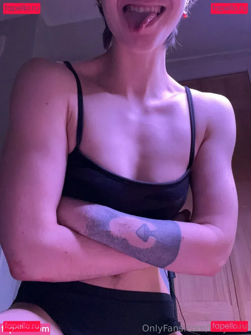 holyheck Onlyfans Photo Gallery 