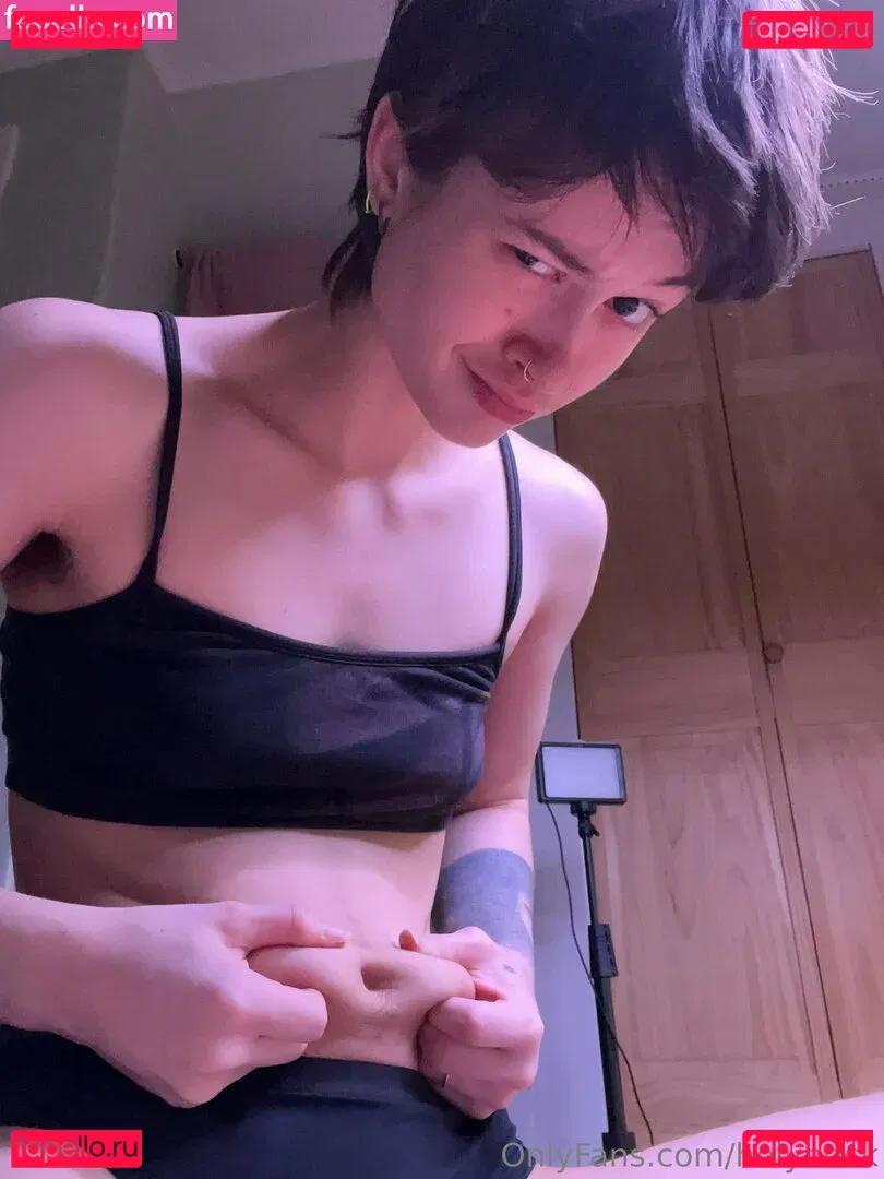 holyheck Onlyfans Photo Gallery 