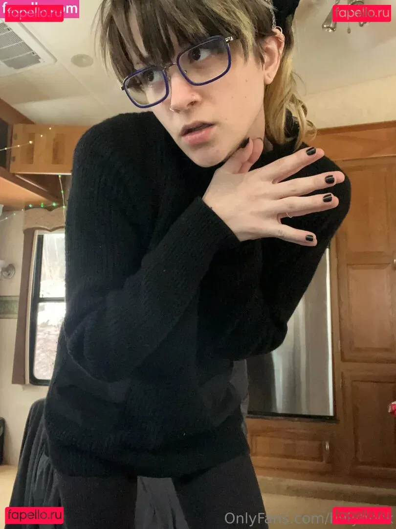 holyheck Onlyfans Photo Gallery 