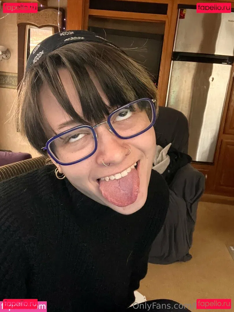 holyheck Onlyfans Photo Gallery 