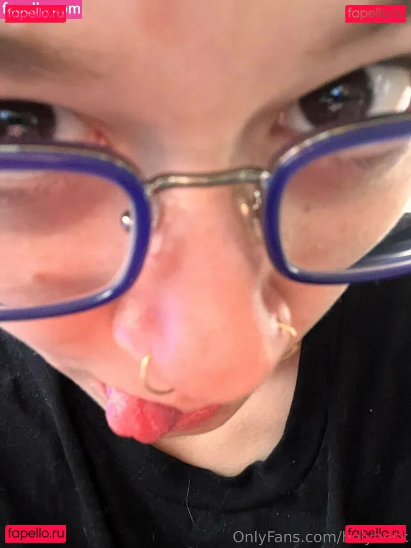 holyheck Onlyfans Photo Gallery 