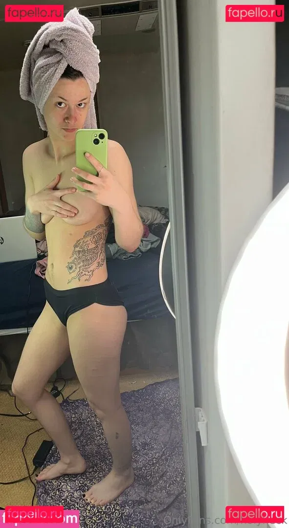 holyheck Onlyfans Photo Gallery 