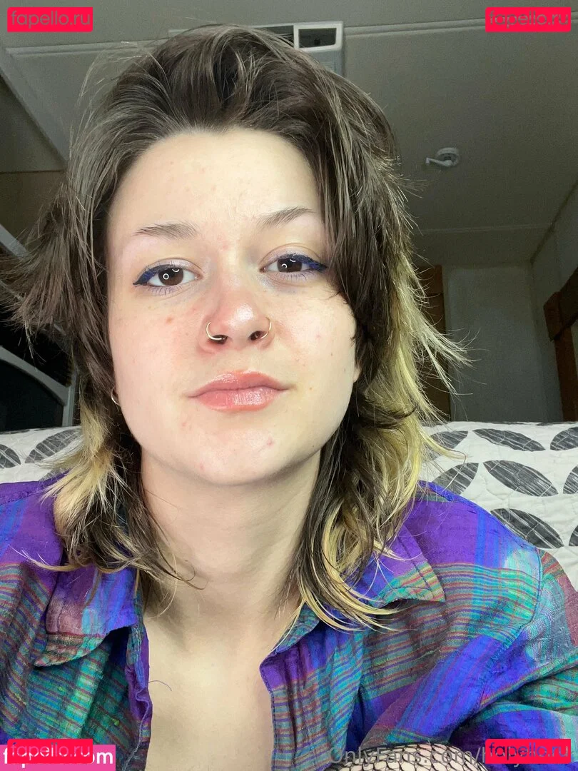 holyheck Onlyfans Photo Gallery 