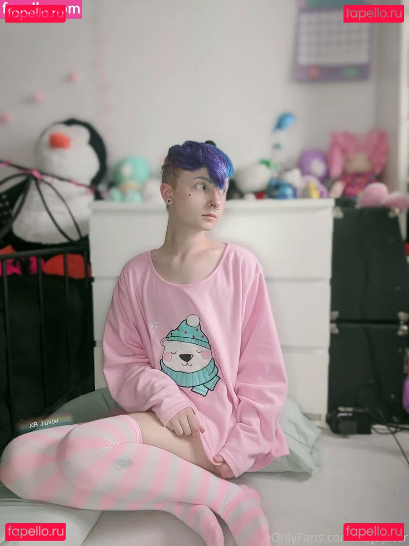 enbyjupiterfree Onlyfans Photo Gallery 