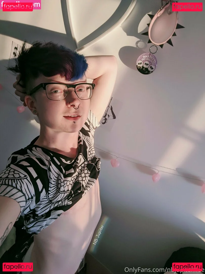 enbyjupiterfree Onlyfans Photo Gallery 