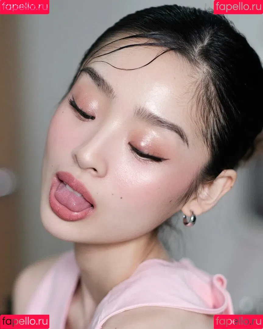 Nayoung Kim Onlyfans Photo Gallery 