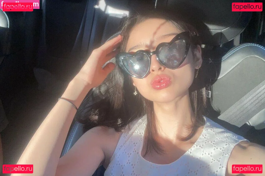 Nayoung Kim Onlyfans Photo Gallery 