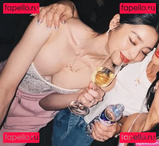 Nayoung Kim Onlyfans Photo Gallery 