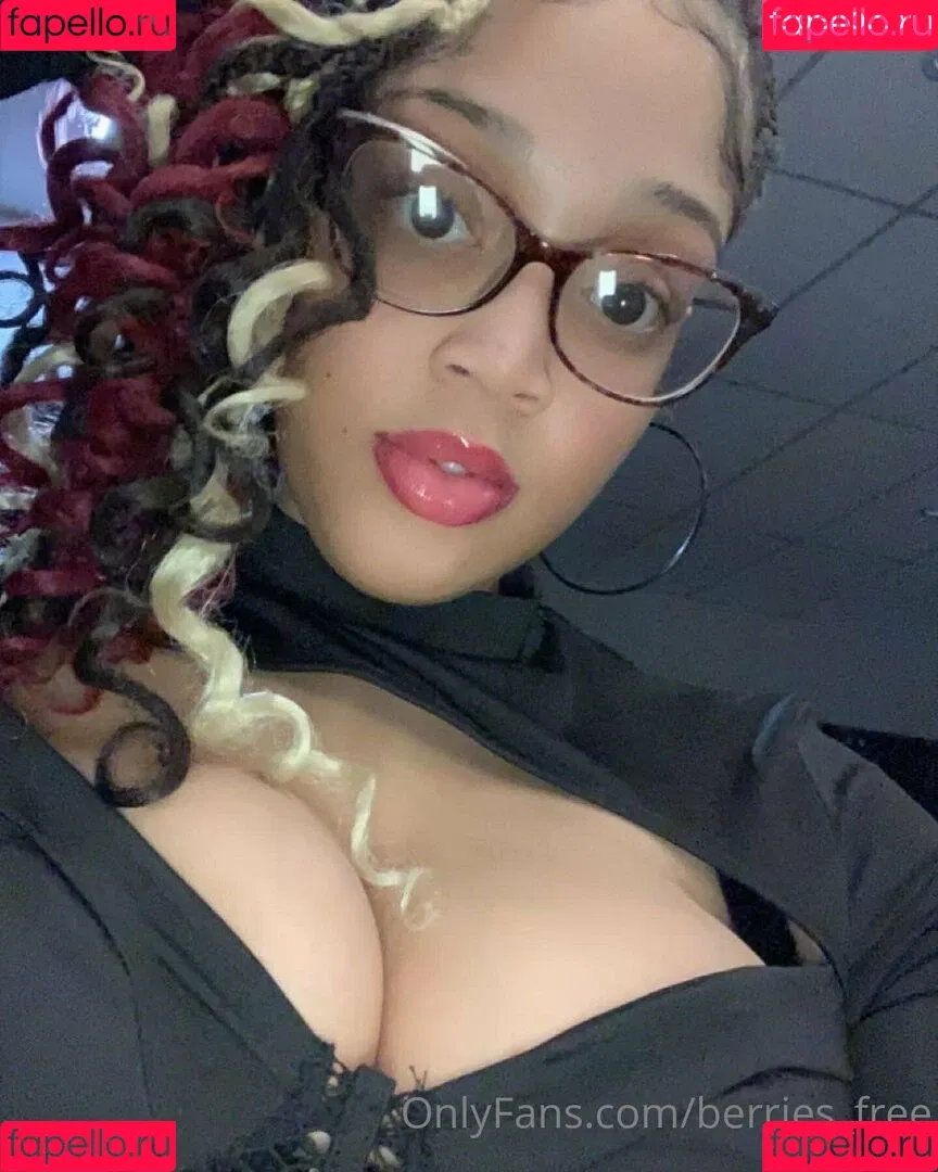 berries_free Onlyfans Photo Gallery 