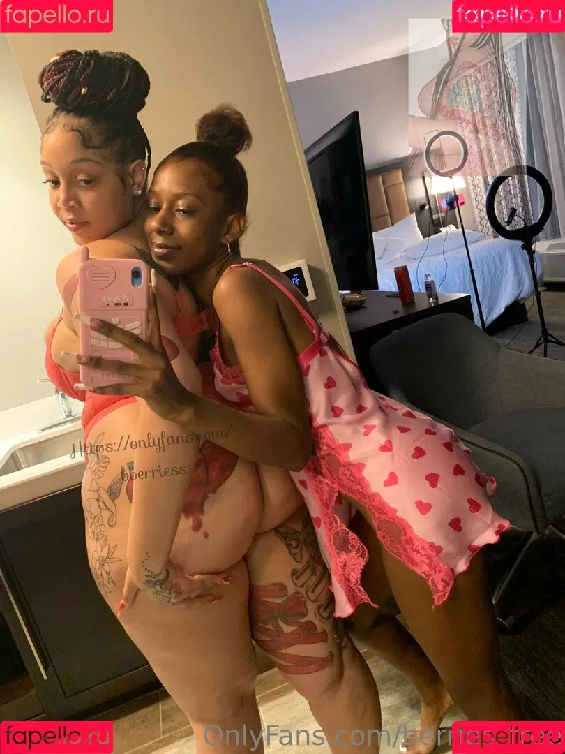 berries_free Onlyfans Photo Gallery 
