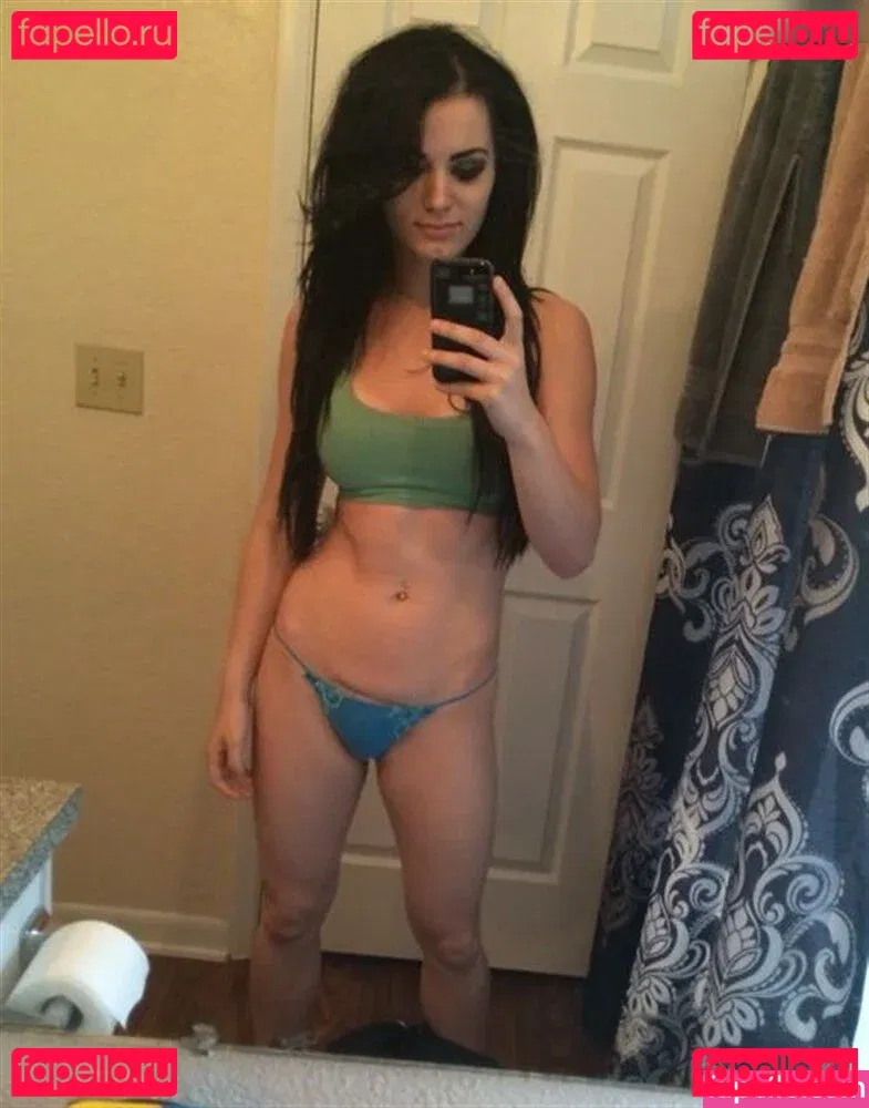 Saraya Onlyfans Photo Gallery 