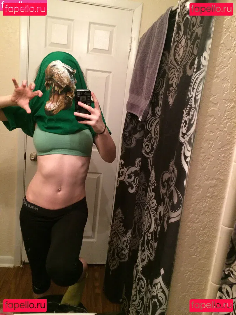 Saraya Onlyfans Photo Gallery 