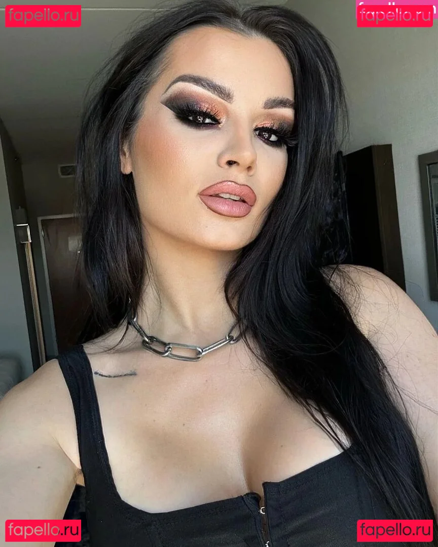 Saraya Onlyfans Photo Gallery 