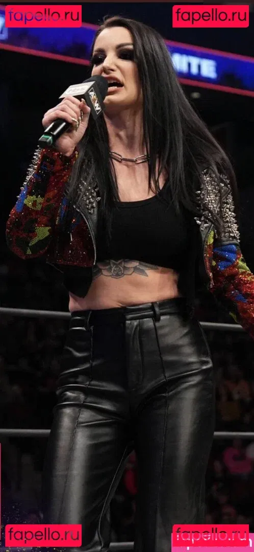 Saraya Onlyfans Photo Gallery 