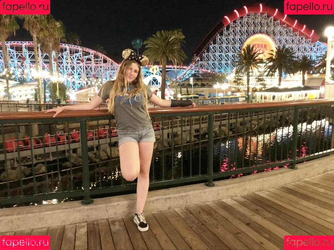 Therese Ferral Onlyfans Photo Gallery 