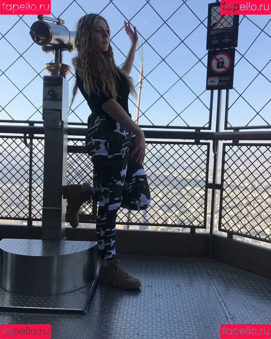 Therese Ferral Onlyfans Photo Gallery 
