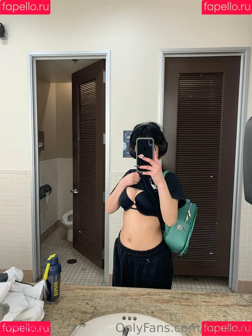 luvixiao Onlyfans Photo Gallery 