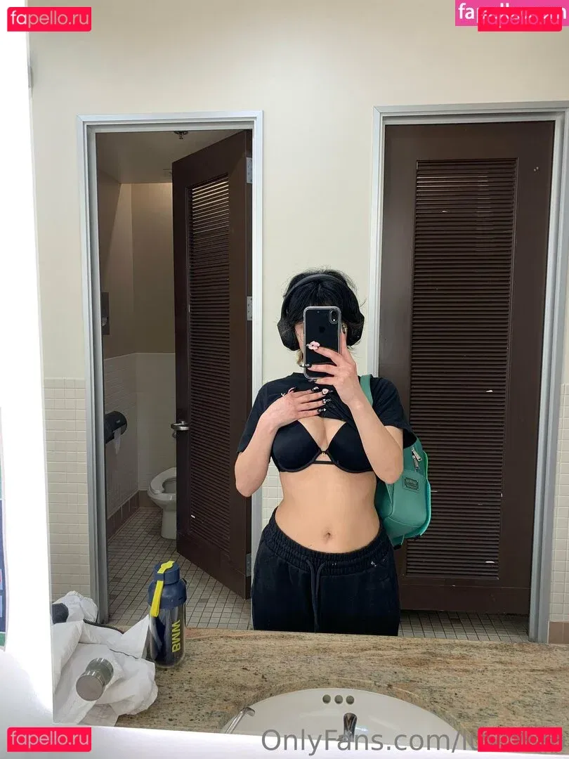 luvixiao Onlyfans Photo Gallery 