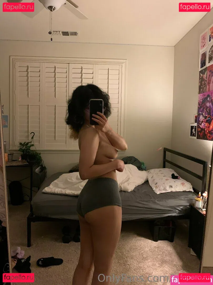 luvixiao Onlyfans Photo Gallery 