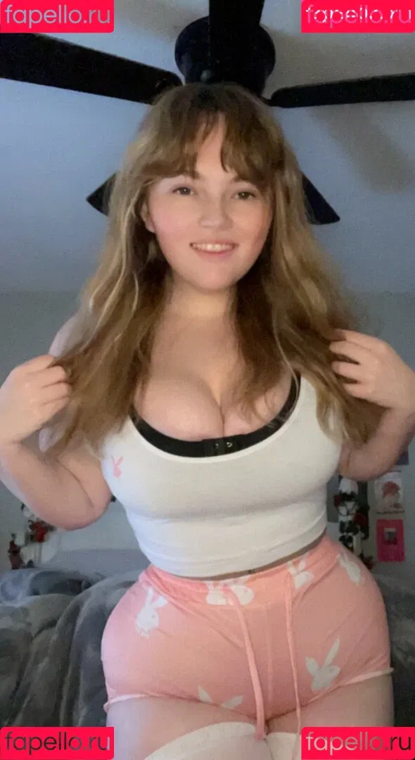 Lexy Kagamine Onlyfans Photo Gallery 